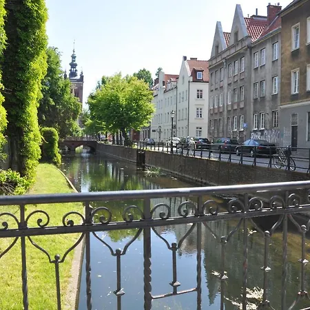 W Kamienicy Old Town *