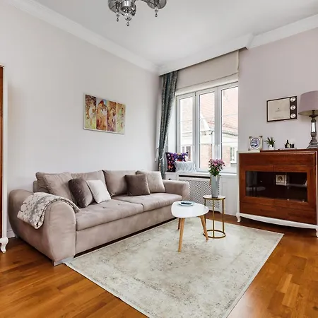 W Kamienicy Old Town